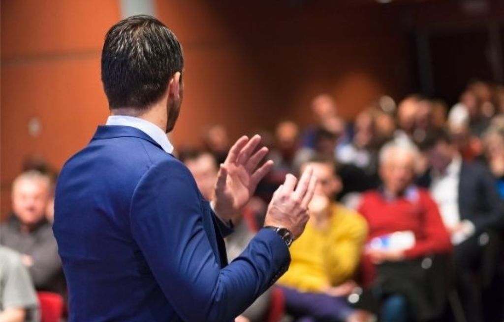  Public Speaking Clubs 